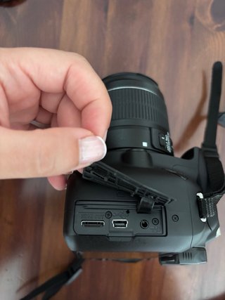 Cámara Canon EOS 1300D + Accesorios