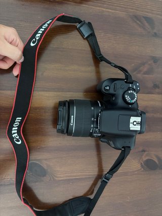 Cámara Canon EOS 1300D + Accesorios
