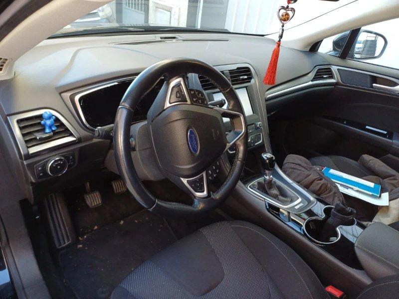 Ford Mondeo 2015 - foto 1