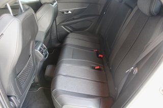 Peugeot 3008 300 eEAT8 GT Line (2020)