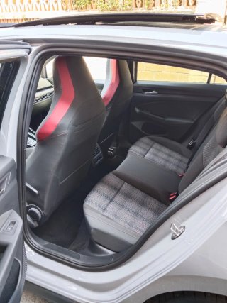 Volkswagen Golf 2024