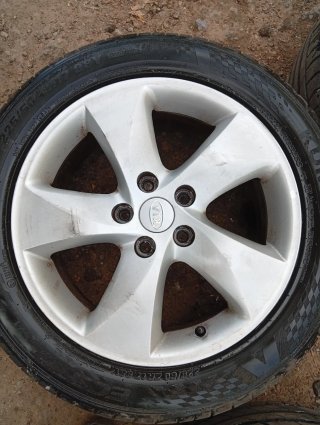 Llantas Kia 17 sin neumáticos