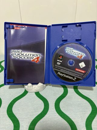 Pro Evolution Soccer 4 PS2