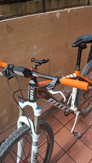 Bicicleta Ditec Carbono Montaña