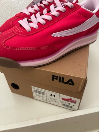 Zapatillas Fila Rojas y Rosas Talla 41
