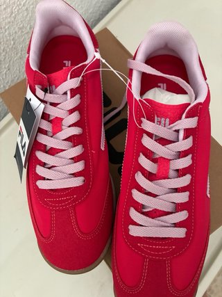 Zapatillas Fila Rojas y Rosas Talla 41