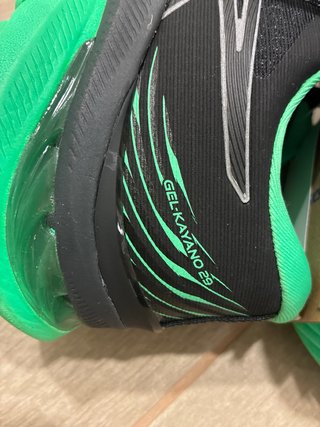 Zapatillas Asics Gel-Kayano 29 Negras/Verdes