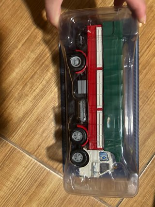 Camión de colección en caja