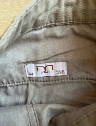 Pantalón chino beige hombre
