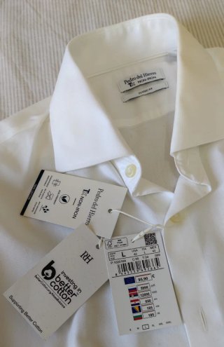 CAMISA SIN ESTRENAR CON ETIQUETAS PEDRO DEL HIERRO