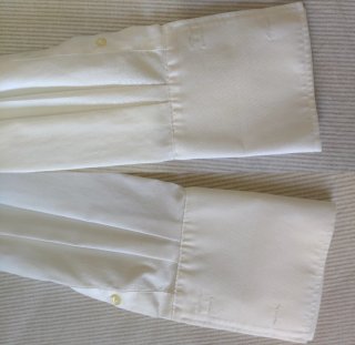 CAMISA SIN ESTRENAR CON ETIQUETAS PEDRO DEL HIERRO