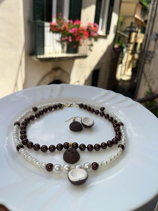 Collana e orecchini cocco