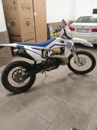 Husqvarna Enduro/Motocross Moto