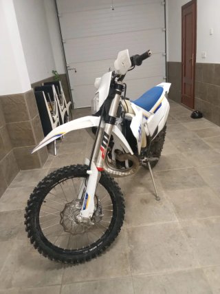 Husqvarna Enduro/Motocross Moto