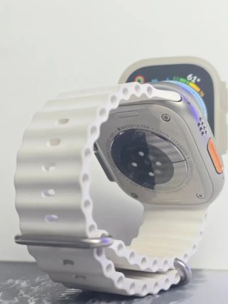 Reloj Apple Watch Ultra correa blanca