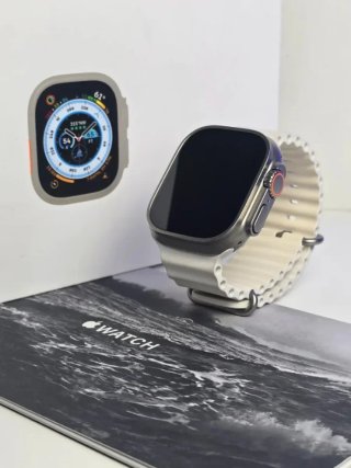 Reloj Apple Watch Ultra correa blanca