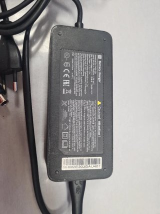 Cargador Patinete Xiaomi