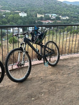 Bicicleta preparada para montaña