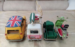 LOTE 4 FIGURAS DECORATIVAS METÁLICAS MUY REALISTAS