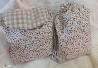 Lote 2 mochilas infantiles. Cada conjunto son 30€