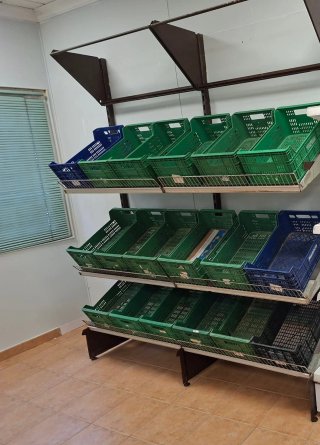 Mobiliario y Utensilios de Carnicería y frutería