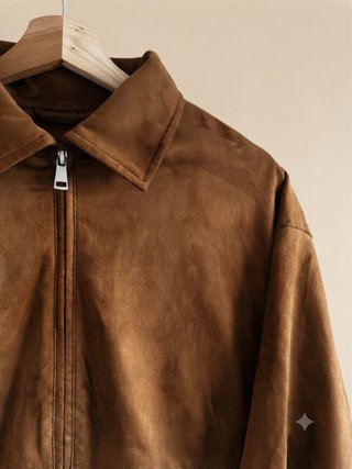 Chaqueta efecto ante marrón Stradivarius talla S