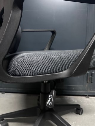 Silla de oficina ergonómica