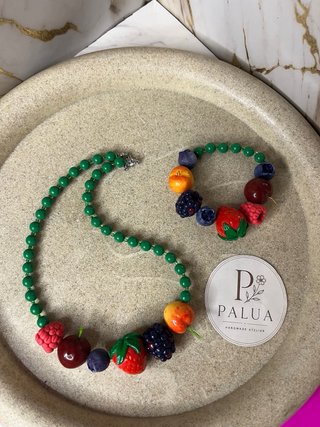 Collana e bracciale frutti di bosco