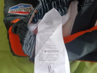 Pantalón anticorte Solidur T. S verde y naranja