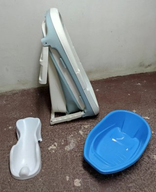 BAÑERA GRANDE PLEGABLE EN PERFECTO ESTADO + REGALO