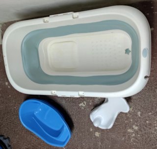 BAÑERA GRANDE PLEGABLE EN PERFECTO ESTADO + REGALO