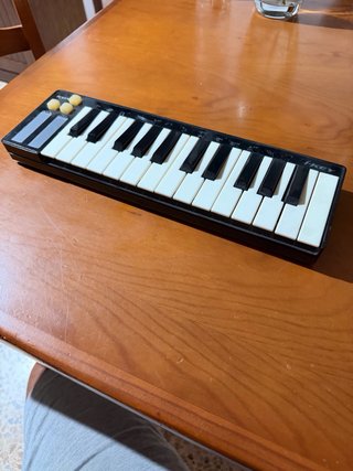 Teclado MIDI Icon (sin cable)