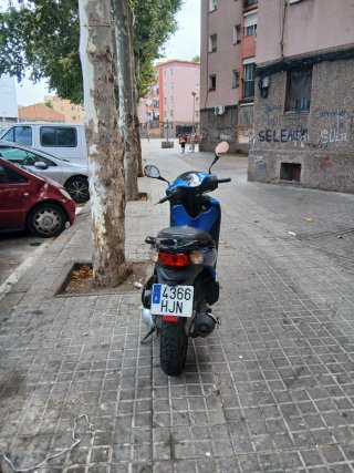 Honda SH 125i Scooter Azul y Negro