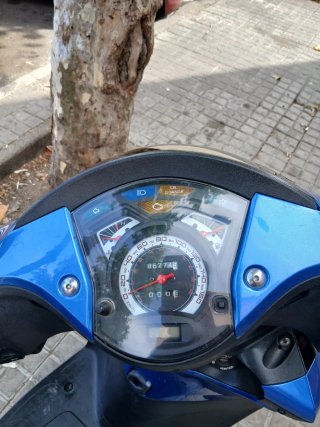 Honda SH 125i Scooter Azul y Negro