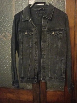 Cazadora vaquera Pull&Bear gris