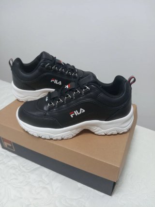 Zapatillas Fila Talla 39 Negras y Blancas