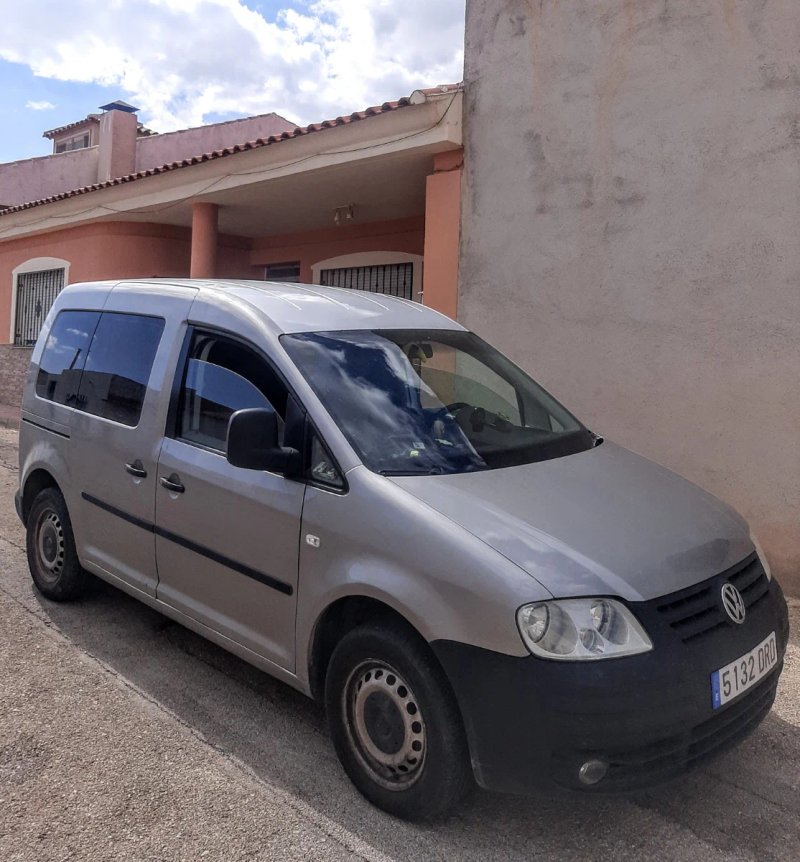 Volkswagen Caddy 2005 - foto 1