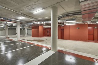 Garaje en alquiler en El Camp de l'Arpa del Clot en Barcelona