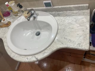 Mueble de baño con lavabo