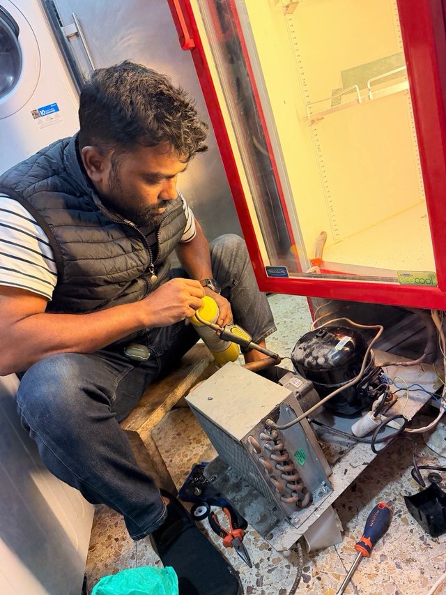 SERVICIO TÉCNICO DE REFRIGERACIÓN COMERCIAL