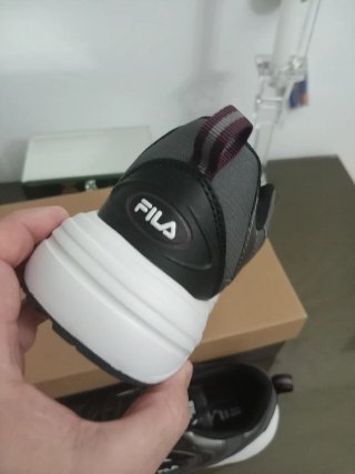 Zapatillas Fila Talla 39 Gris y Morado