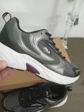 Zapatillas Fila Talla 39 Gris y Morado