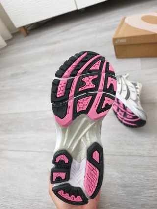 ASICS Gel Kayano 14 - Tênis Corrida Feminino