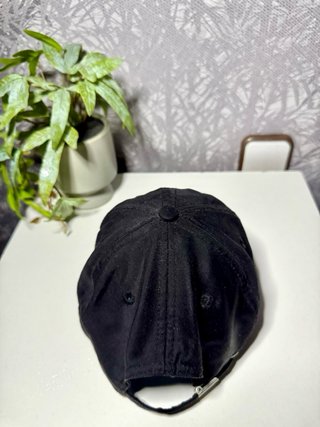Gorra Boss  y Gorra Tommy Hillfiger