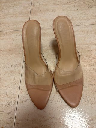Zapatos de tacón kitten beige transparentes
