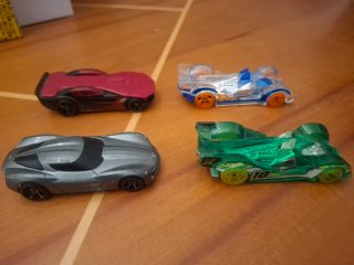 Hot Wheels 4 unidades