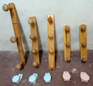 LOTE 9 PERCHEROS MADERA CALIDAD EN PERFECTO ESTADO