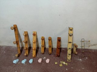 LOTE 9 PERCHEROS MADERA CALIDAD EN PERFECTO ESTADO