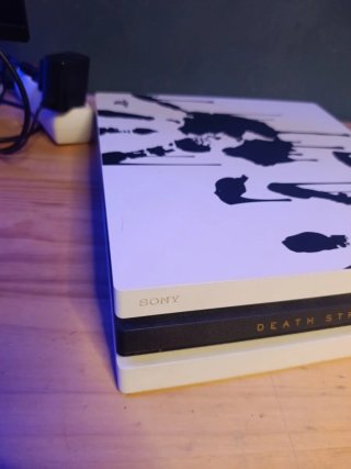 PS4 Pro Death Stranding Edizione Limitata 1TB