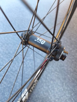 Ruedas DT SWISS EX1700 *NUEVA* 30 XD 29 CL